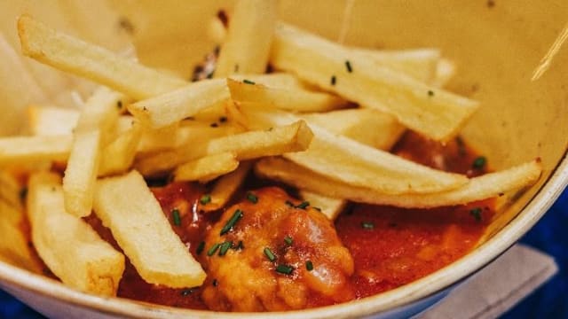 MEAT BALLS IN SAUCE - Cervesa Sant Jordi - Tabarlot, Barcelona