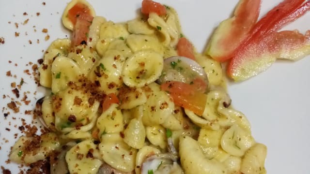 Orecchiette zucchine e gamberi  - La Piazzetta