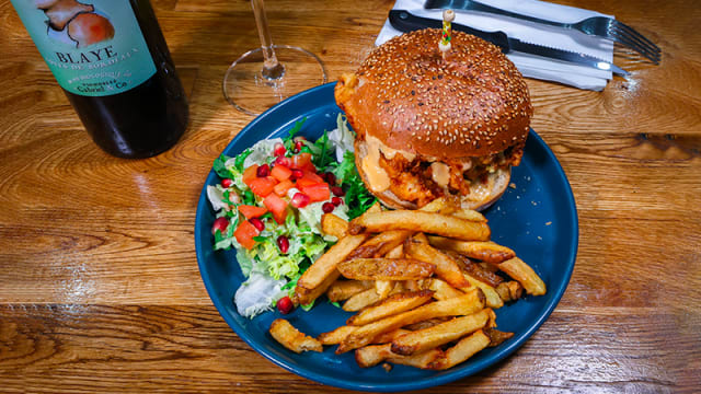 Chicken burger sauce bbq - Bistrot  Aldo, Paris