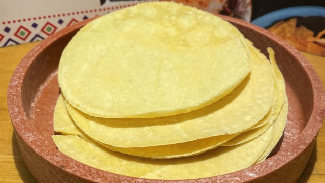 Tortillas Maíz /trigo (6 Unidades) - Nano el Mexicano, Madrid