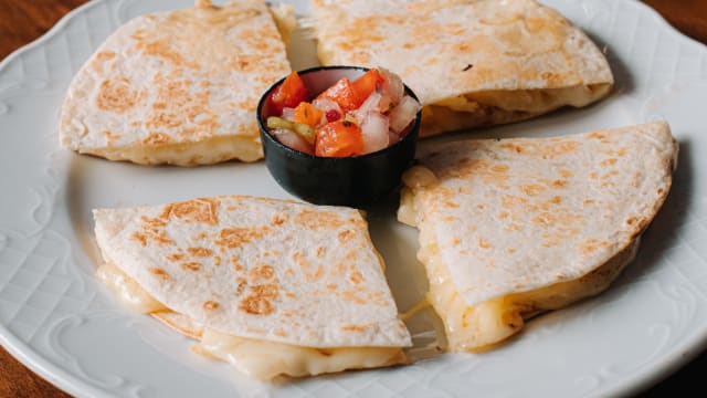 Quesadillas de pollo  - Nano el Mexicano, Madrid