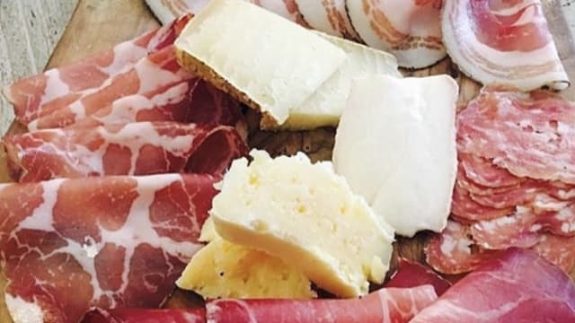 Selezione di salumi del Prosciuttificio artigianale Ciarcia - Il macello, Naples