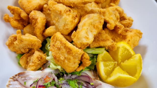 Chicharron de pescado - El Galliano