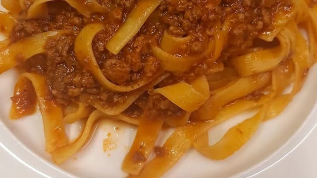 Tagliatelle al ragú - La Rimessa Bistrot