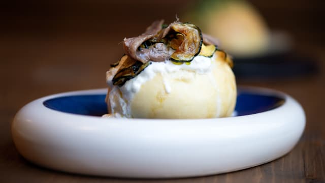 Stracciatella, zucchine alla scapece e alici del cantabrico - Calipé - Vineria di Pesce, Rome