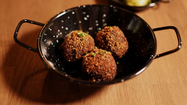 Croquetes de cabeça de xara  - Sapinho, Paris