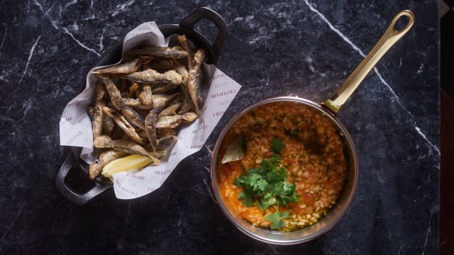 Jaquinzinhos com arroz de tomate - Cervejaria Trindade