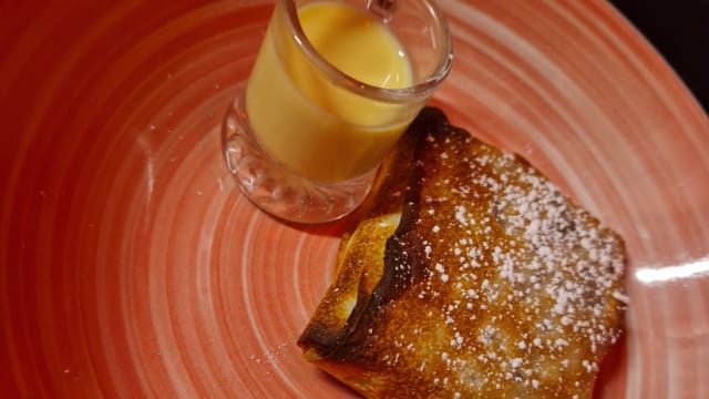 Strudel di mele con crema inglese al marsala - Il Fiore all'Occhiello, Rome