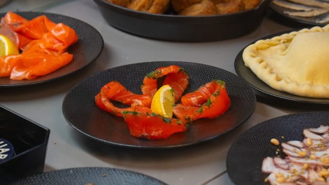 Saumon gravlax du chef - O Garde Manger, Chamonix-Mont-Blanc