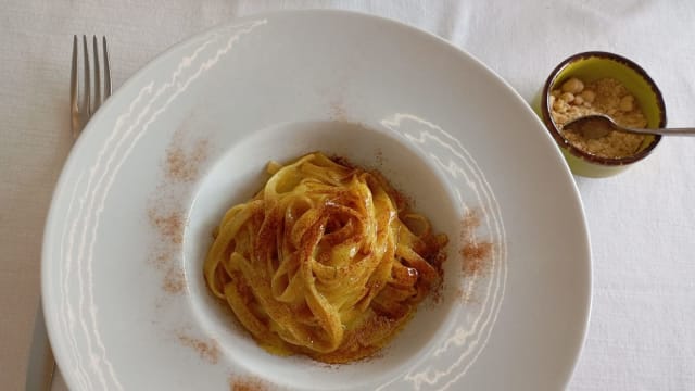 Tagliatelle al Profumo di Limone con Crema di Patate e Zafferano - Le Terre Di Green More Green