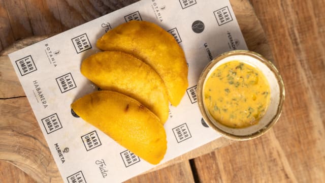 Empanadas criollas de gorgonzola y calabaza - Habanera, Madrid