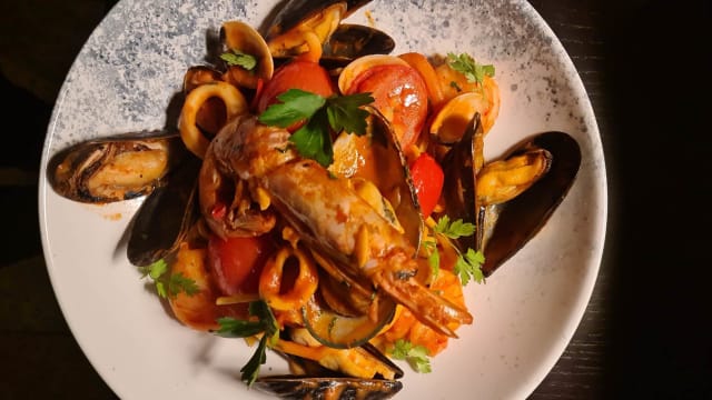 Linguine Ai Frutti Di Mare - Invece Ristorante, Stockholm