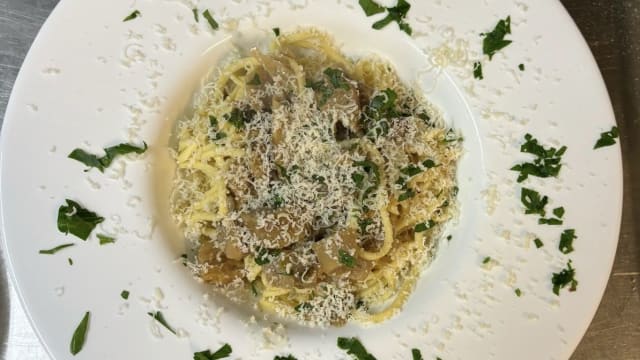 Tagliolini ai funghi porcini - Osteria Tavernetta