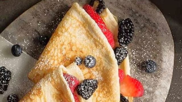 Crêpe : Sucre 6.-, chocolat 7.-, confiture 7.-, fruits 8.- - Le Réservoir