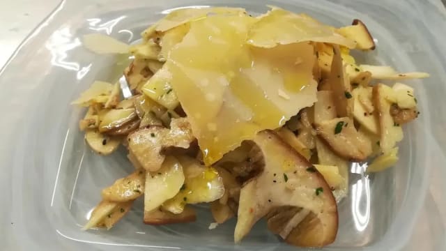 Insalata e porcini fritti - La Pieve