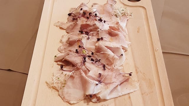 Tagliere Di Salumi Nostrani  - Chalet Cimone