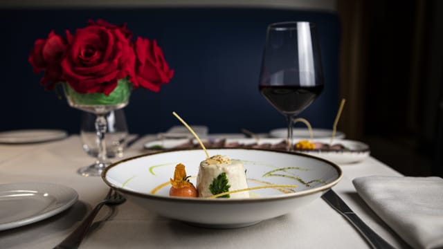 Soufflé di verdure, salsa al taleggio, aceto balsamico e radicchio brasato  - Le Terrazze al Colosseo, Rome