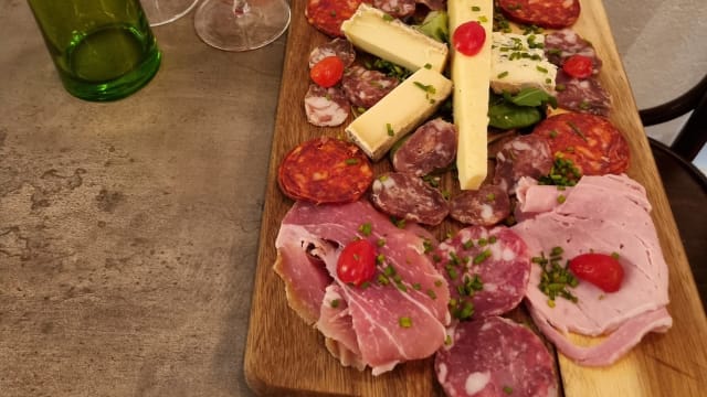 Planche de Charcuteries - La Réserve du Terroir, Paris