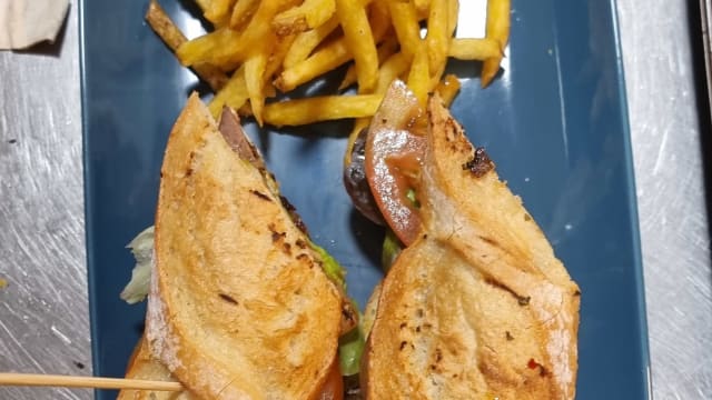 Sándwich fajita - CONTINENTES HAMBURGUESERÍA, Barcelona