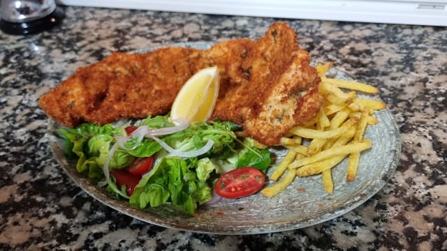 Milanesa de suprema de pollo - CONTINENTES HAMBURGUESERÍA, Barcelona