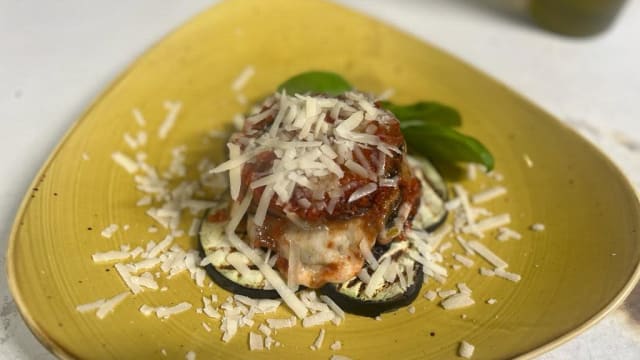 PARMIGIANA DI MELANZANE - RISTORANTE IL CERVO - MALPENSA