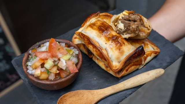 Empanaditas de la abuelita (4uds)  - Kiltro Restobar, Barcelona