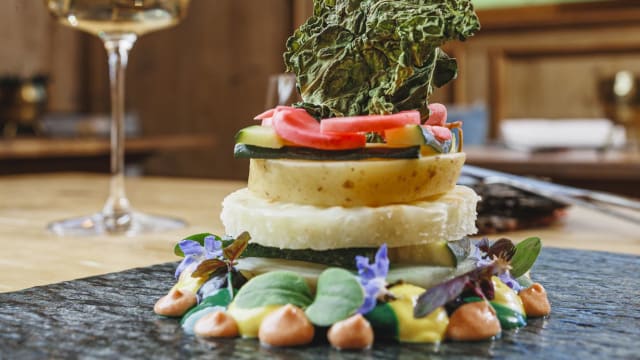 Verticalitá vegetale - Stua da legn, Alta Cucina Naturale, Livigno