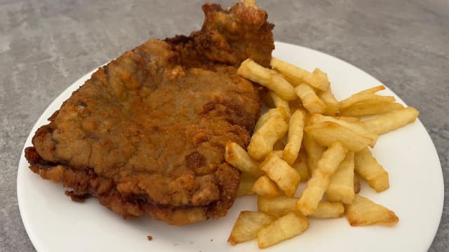 Cachopo cuatro quesos - La Farruca, San Fernando De Henares