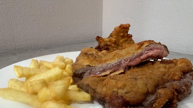 Cachopo paté con confitura de fresa - La Farruca, San Fernando De Henares