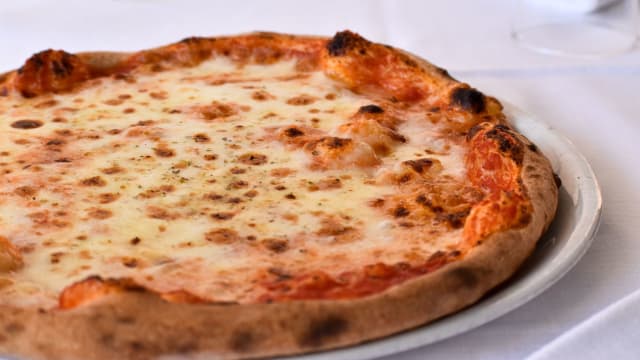 Pizza Margherita - Acqua e Sale