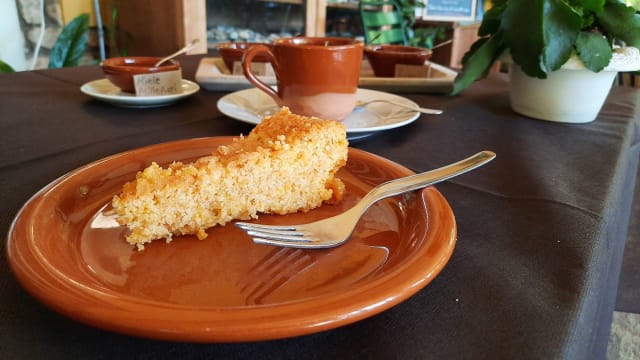 Torta di Carote e Mandorle - Agriturismo San Lorenzo, Fiuggi