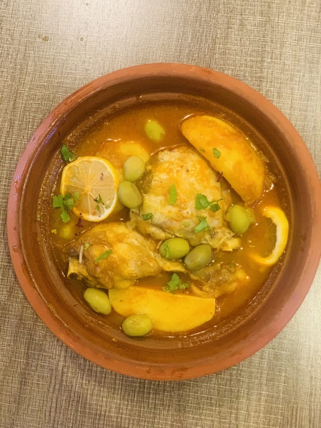 Tajine de poulet aux olives - Cantine 71, Paris