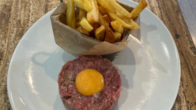 Tartare de bœuf - Le Valerien, Suresnes