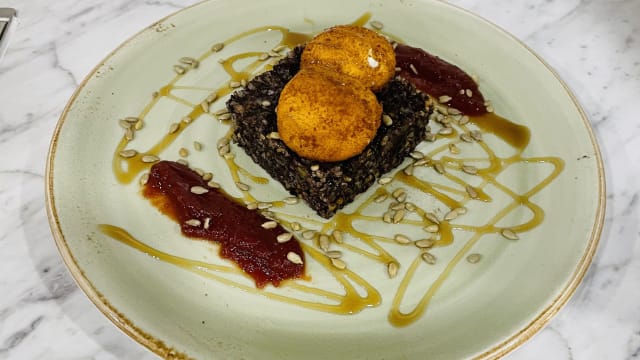 Brownie de morcilla - Rotonda de Pacífico, Madrid