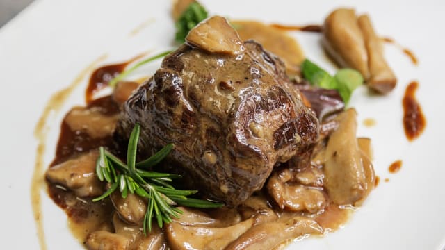 Filetto al funghi porcini - Angie's, Rome