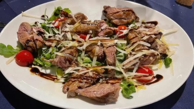 Tagliata di manzo - Casale Cipriani