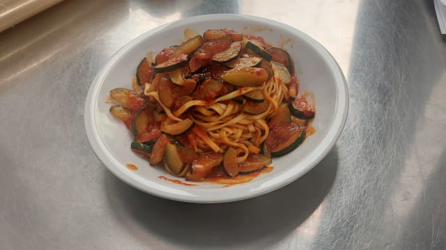 Tagliolini o Spaghetti alla Calabra - Al Forchettone di Fabio e Anna