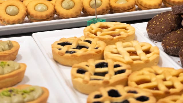 Monoporzione crostatina albicocca o mora - Forno Garbo - Firenze, Florence