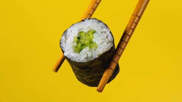 Maki de pepino x6 - AxoSushi, Murcia