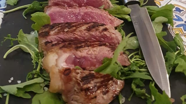 Tagliata di limousine o sashi finlandese o marchigiana  - Le Goût - L'arte dei sapori