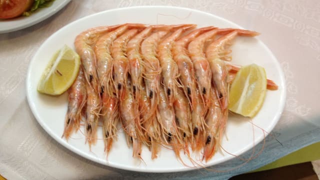 Gambas de Huelva a la plancha 100 gr. - Taberna de Regiones, Las Rozas