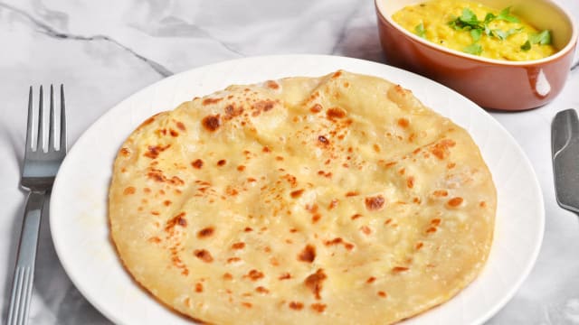 Naan au fromage  - Restaurant Du Parc