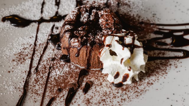 Soufflé cioccolato - Ristorante Vittoria, Castel Di Sangro