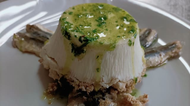 Tortino di pane e acciughe - Casa Nobili - Osteria di Mare