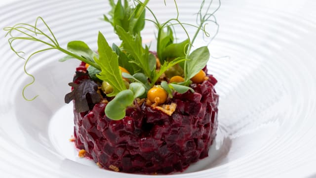 Beetroot Tartare - Sítio - Hotel Valverde, Lisbon