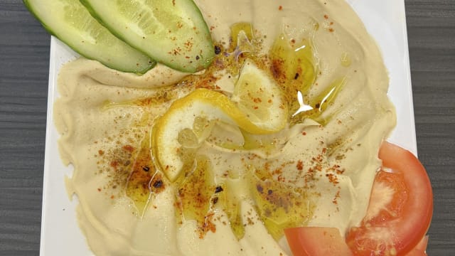 Hummus met tahini - Barada Restaurant Almere, Almere