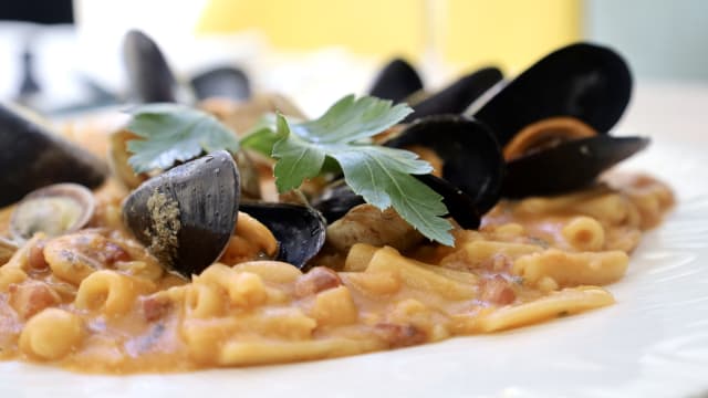 Pasta e fagioli alla pescatora - Trattoria del Golfo, Naples