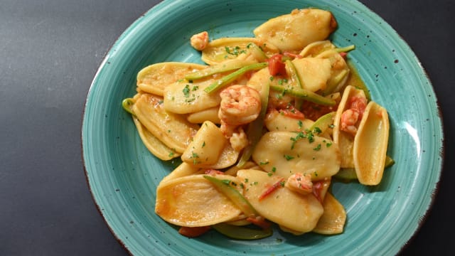 Strascinati ai gamberi e zucchine - Osteria Rustichello, Genoa