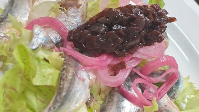 Alici marinate con cipolla di tropea - Osteria Via dell'Abbondanza 14, Pistoia