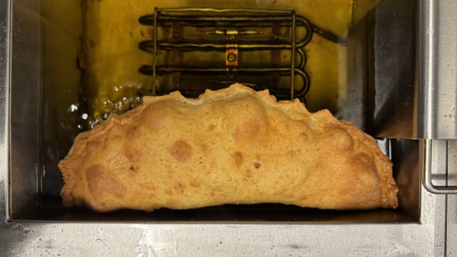  Calzone fritto Carciofi - Lo Scugnizzo Cagliari, Cagliari